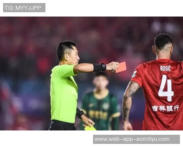 伊拉克主帅对马宁执法表示不满红牌判罚令人惊讶 伊拉克主帅对马宁执法表示不满红牌判罚令人惊讶